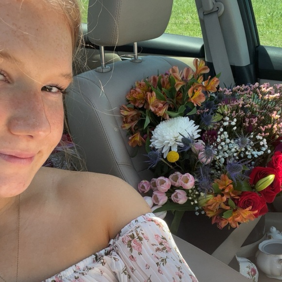 MEET ME💌 - Picture 2 of 3